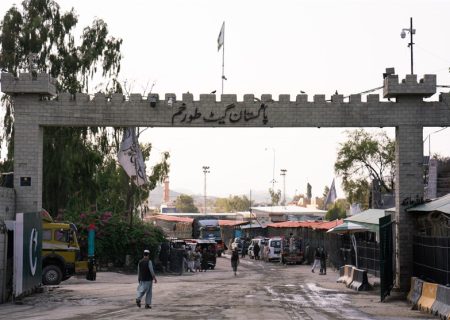گذرگاه مرزی تورخم پس از چند روز توسط پاکستان باز شد