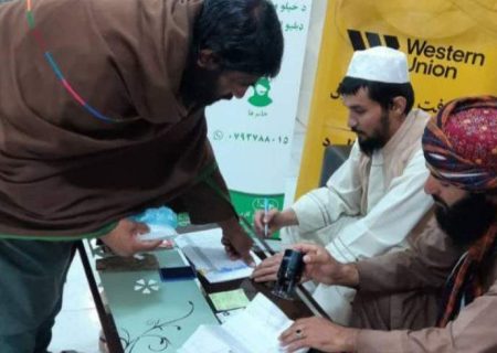 وزارت مهاجرین: برای۹۴۱ خانواده کمک‌های نقدی توزیع شد