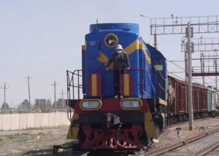 وزارت فواید عامه: در ماه حوت ۵۸ هزار متریک تُن کالا از طریق خطوط آهن انتقال یافته است