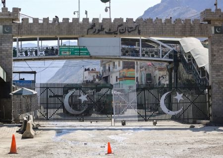 اختلال فنی در گذرگاه تورخم؛ صادرات افغانستان متوقف شد