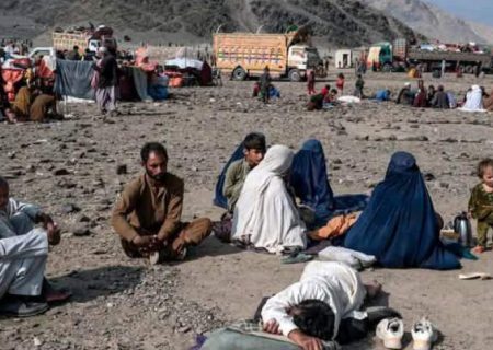 طی ۱۰ روز گذشته ۴۵ هزار مهاجر افغانستان از پاکستان اخراج شدند