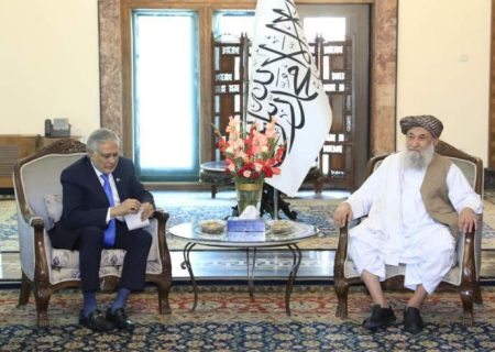 رئیس الوزرای طالبان: اخراج مهاجرین افغانستان محکوم است