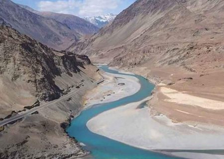 پاکستان از هند به دادگاه لاهه شکایت می‌کند