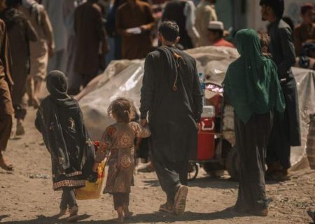 در یک ماه گذشته بیش از ۱۲۸ هزار افغانستانی از پاکستان اخراج شدند