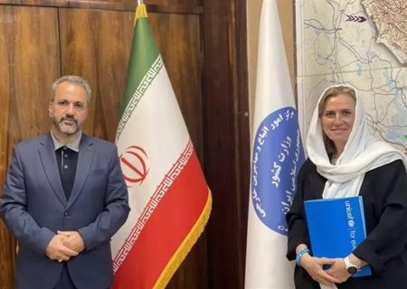 تحصیل اتباع در ایران مشروط به مدارک اقامتی شد