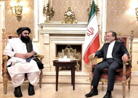 امیرخان متقی با وزیرخارجه ایران در تهران دیدارکرد