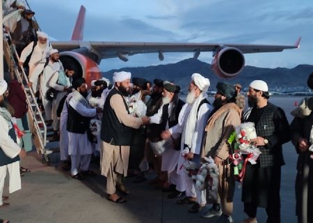 سرپرست وزارت حج و اوقاف طالبان از جان باختن ۱۰ افغان در مراسم حج امسال خبر داد