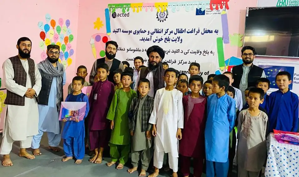 یک هزار کودک آسیبپذیر و محروم از تحصیل، در ولایت بلخ شامل مکتب گردیدند