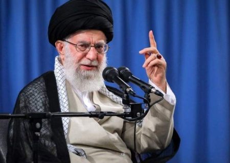 آیت‌الله خامنه‌ای رهبر ایران: خطاب به امریکا غنی‌سازی ایران به شما ربطی ندارد