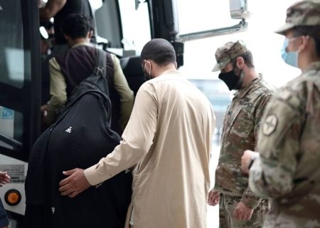 عضو کنگره آمریکا: ترامپ متحدان افغانستانی را رها کرده است