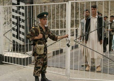 دولت تاجیکستان به تازگی اقدام به بازداشت و اخراج اجباری مهاجران افغان کرده است