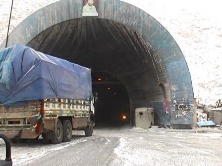 شاهراه سالنگ از اول اسد ۱۴۰۴ بهروی موترهای باربری سنگین مسدود میشود