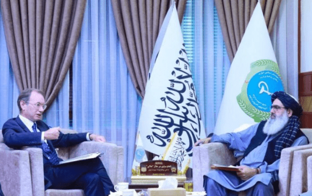 نورجلال جلالی با رابرت دیکسن کاردار سفارت بریتانیا در کابل دیدار کرد