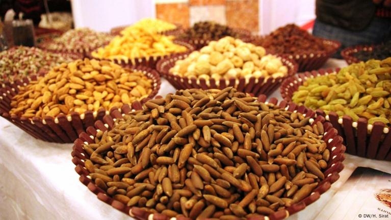مارکیت‌های میوه خشک به دلیل مالیات بلند طالبان بسته شدند