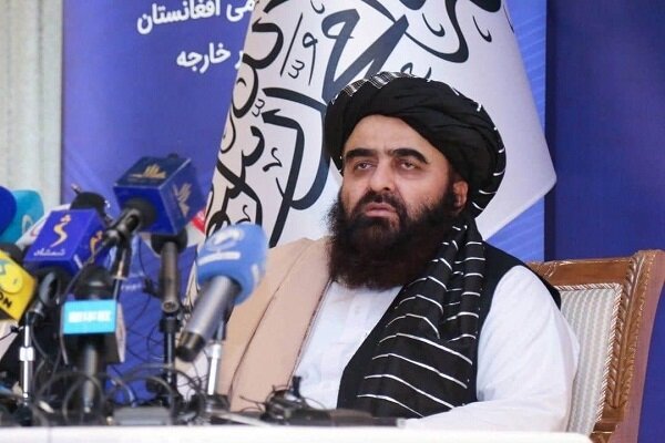 وزیر خارجه طالبان از عملکرد رهبران پیشین افغانستان انتقاد کرد