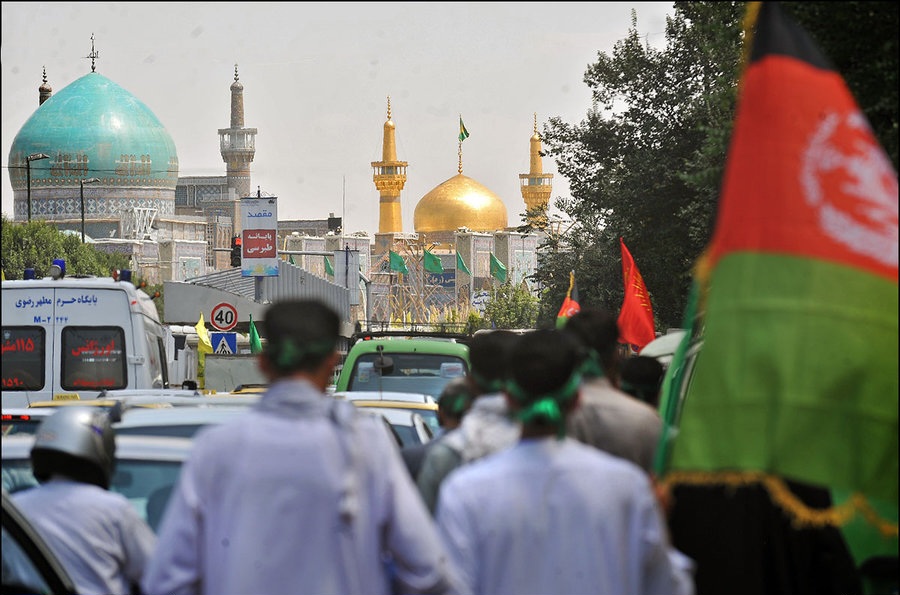 حضور گسترده و چشمگیر زائران افغانستانی در سالروز شهادت امام رضا(ع) در مشهد مقدس