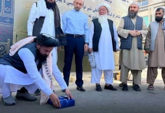 آغاز بازسازی یادگاه امیر علی شیر نوایی در مزارشریف پس از انتقادات شدید
