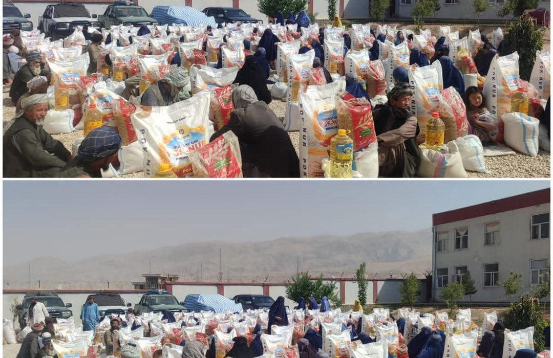 به ۱۱۰ خانواده نیازمند در سمنگان کمک‌های غذایی توزیع شد