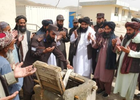 آغاز انتقال آب آشامیدنی به هزاران خانواده در ولسوالی البرز بلخ