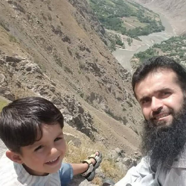 طالبان یک داکتر را در ولایت بدخشان به دلیل کمک به زخمی‌های حادثه ترافیکی، لت و کوب کردند