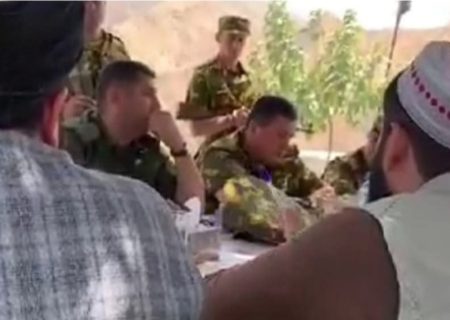 دیدار هیئتی از تاجیکستان و گروه طالبان در بدخشان پس از درگیری در روزهای گذشته