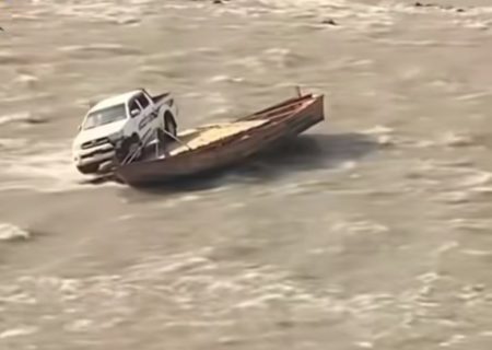 ۵ کشته و زخمی در پی واژگونی یک قایق در بدخشان