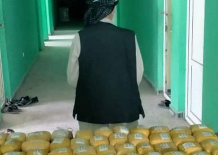 یک تن با ۵۴ کیلوگرام تریاک در بغلان بازداشت شد