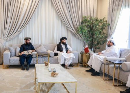 ملا یعقوب مجاهد به جای امیرخان متقی به قطر رفت؛ محدودیت سفر وزیر خارجه طالبان مانع شد