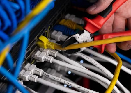 قطع گسترده اینترنت در کندز، تخار، بدخشان و بغلان؛ نگرانی‌ها از تأثیر بر خدمات بانکی و اداری