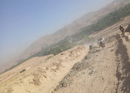آغاز جغل‌اندازی سرک ۲۰۰ متری در ارگوی بدخشان؛ مسیری بسیار مهم برای بهبود رفت‌وآمد   