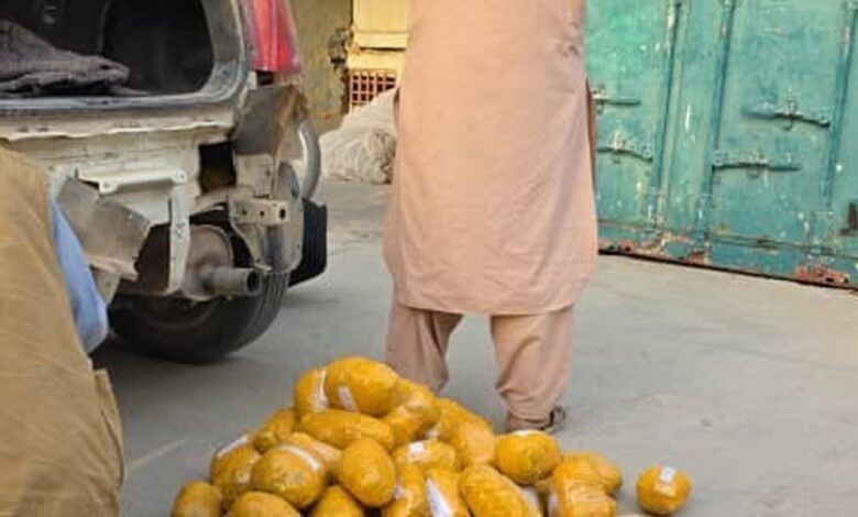 یک قاچاقچی در تخار بازداشت شده و از قاچاق ۷۸ کیلوگرام تریاک، جلوگیری شد