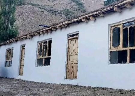 ساخت مکتب دخترانه در شغنان بدخشان با هزینه شخصی باشندگان محل   