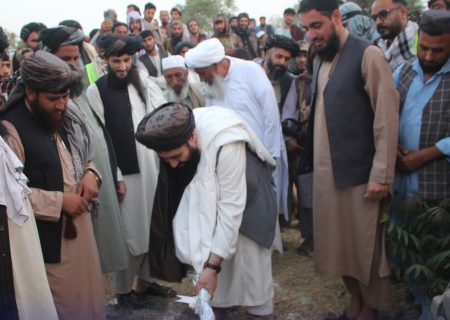 افتتاح پروژه قیرریزی سرک جرخشک تا زمان‌خیل در بغلان مرکزی با حضور معاون والی