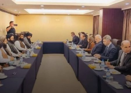 دیدار معین ارشد وزارت داخله طالبان با مقام‌های ترکیه در حاشیه نشست اکو در تهران   