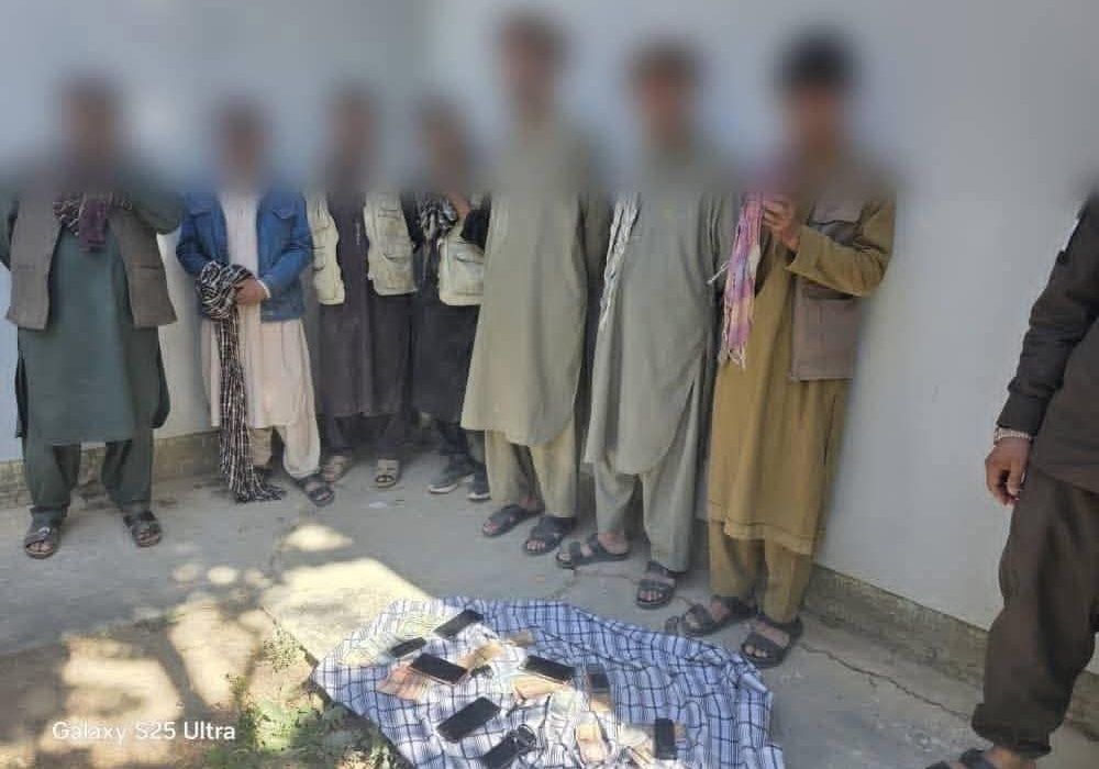 طالبان در تخار هفت تن را به اتهام قمار در ولسوالی فرخار بازداشت کردند