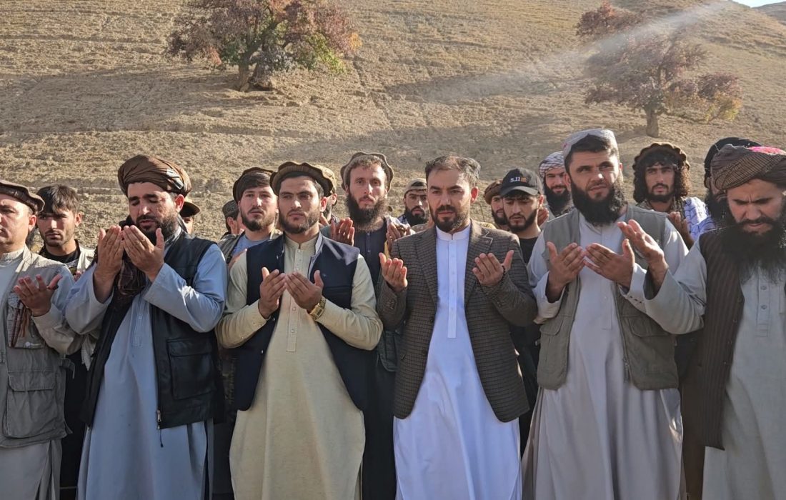آغاز کار جغلاندازی و هموارسازی جاده ۷۵ کیلومتری شهربزرگ بدخشان با هزینه بیش از یک میلیون دالر