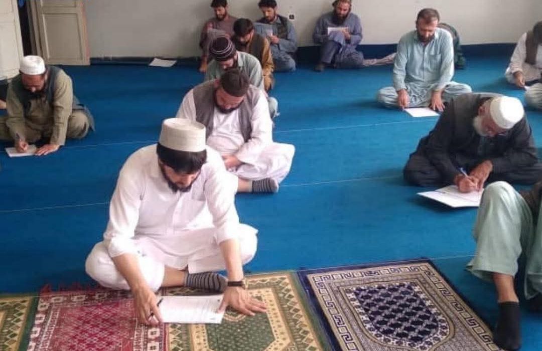 اعتراض کارمند ریاست زراعت تخار: «امتحانهای دینی توهین و تحقیر کارمندان است، ما در سال ۱۴۰۰ مسلمان نشدیم»