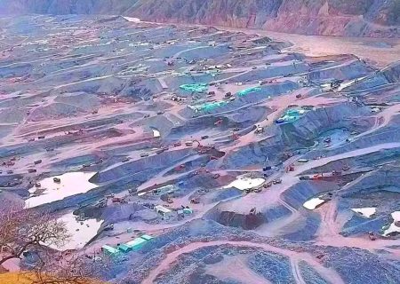 قمار بر سر معدن طلا؛ خرید و فروش بست‌های طالبان در بدخشان و تخار