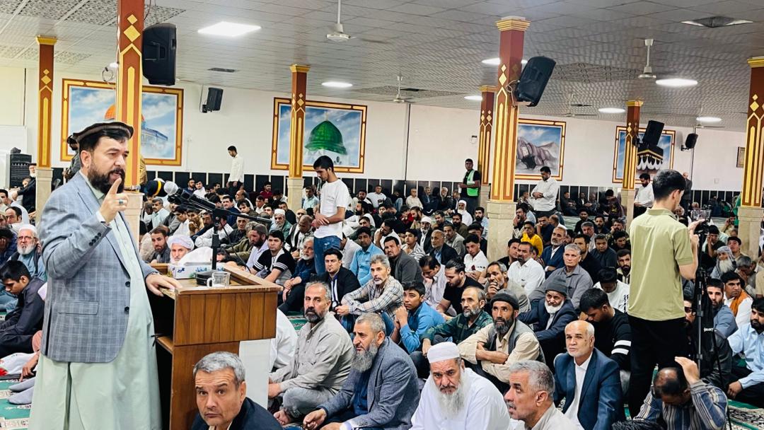 خطبه‌های نماز جمعه مسجد الفاروق مشهد با سخنان استاد عبدالرئوف توانا و با موضوع «معرفت خدا و بیزاری از طاغوت» برگزار شد
