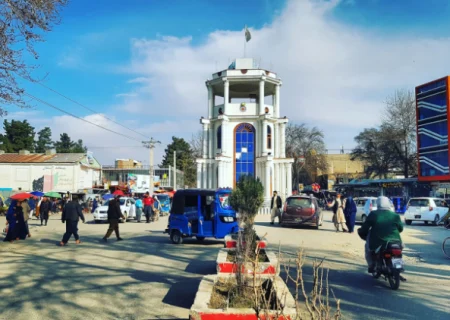 محتسبین وزارت امر بالمعروف طالبان در تخار و نیمروز زمینه ازدواج دو زن جوان را فراهم کردند