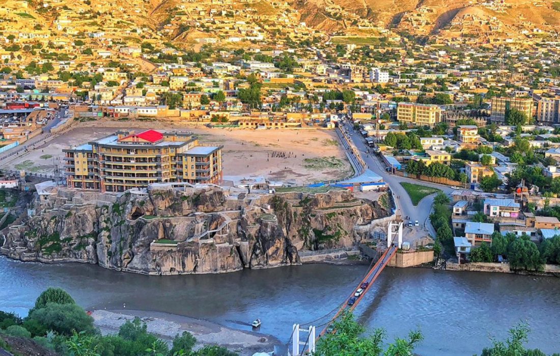 محدودیت جدید طالبان بر شهروندان؛ طالبان در بدخشان دستور حذف واژههای «غیرشرعی و غیرفرهنگی» از وسایط نقلیه را صادر کرد