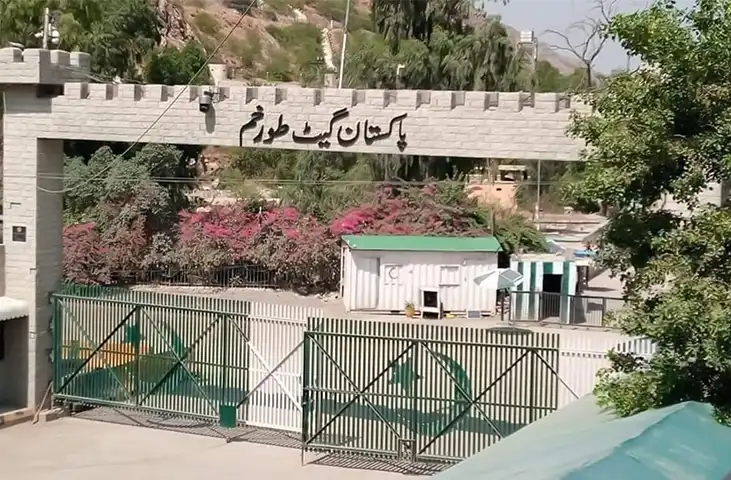 مسدود شدن گذرگاه‌های تورخم و اسپین بولدک؛ تنش مرزی تازه میان طالبان و پاکستان   