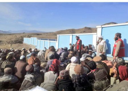 توزیع کمک نقدی به ۷۵۰ خانواده بی‌جاشده در پکتیا و نورستان از سوی هلال‌احمر افغانی