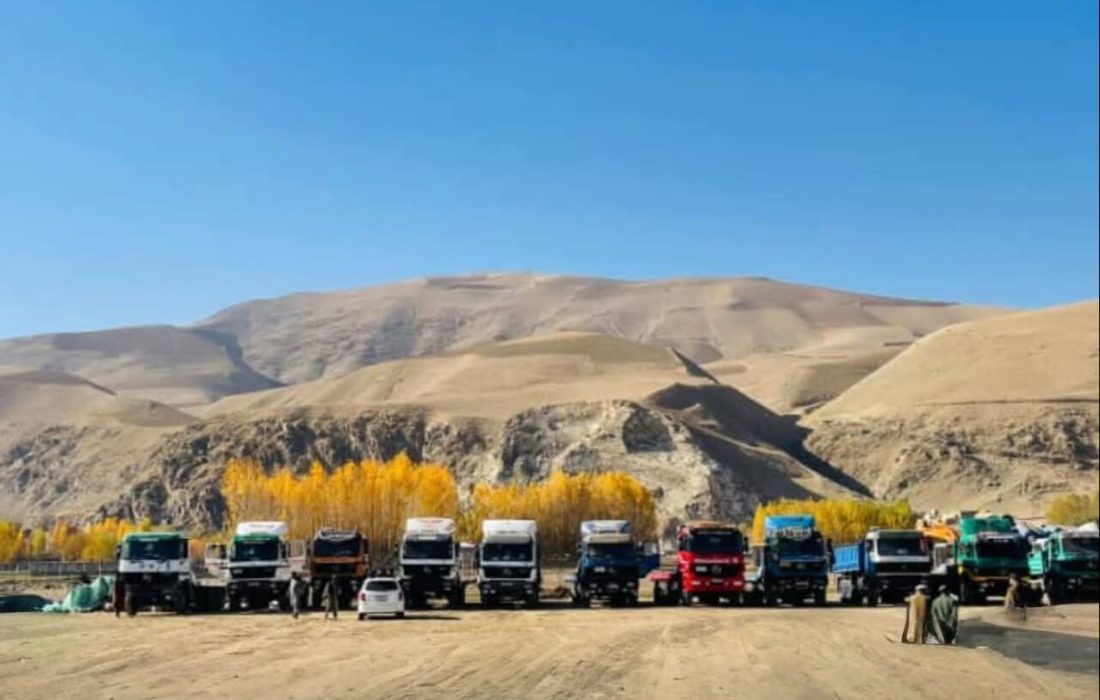 ممنوعیت توقف موترهای باربری و وسایط دکانداران در سرکهای عمومی شهر فیضآباد بدخشان