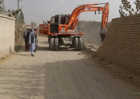 احداث و عریض‌سازی یک کیلومتر سرک در ولایت تخار برای کاهش ترافیک شهر تالقان   