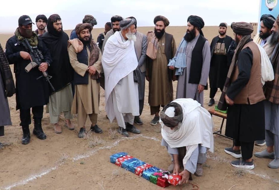 آغاز کار بخش نخست شبکه آب آشامیدنی صحی در شهرک مهاجرین ولسوالی چهاردره کندز