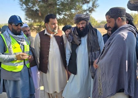 بازدید والی کندز از روند ساخت جادهٔ اصلی ولسوالی دشت ارچی