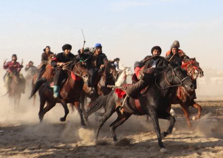 مسابقات پرهیجان بزکشی در بلخ برگزار شد؛ «ذکریا پهلوان» قهرمان میدان شد   