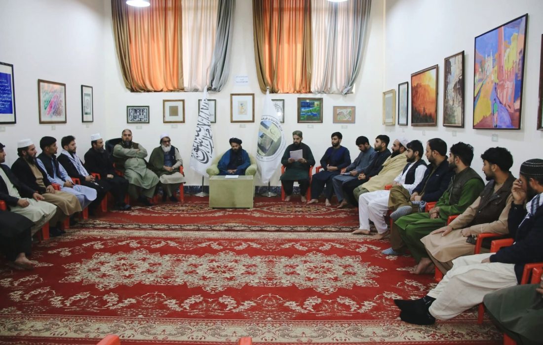 نشست هماهنگی با چاپخانهها و کتابفروشیهای کندز برگزار شد؛ تأکید بر رعایت حقوق مؤلفان و قانونمندی فعالیتها