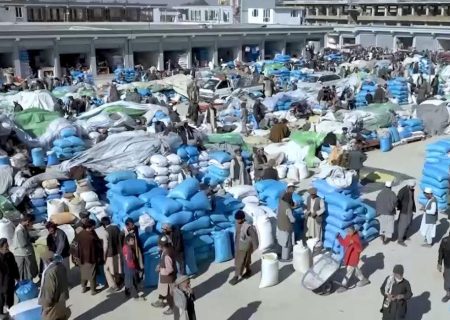 انتقال مندوی غله‌جات تالقان مرکز ولایت تخار به شهرک تجارتی سپین‌زر آغاز شد
